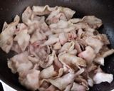 食べるラー油をのせて♪がっつり豚バラ大根作り方2写真