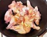 シロさんの鶏手羽元のにんにく酢じょうゆ煮作り方2写真