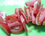 カレー粉が味噌♪夏野菜と焼ちくわの和え物作り方3写真