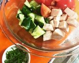 サラダチキンと夏野菜のさっぱりサラダ作り方1写真