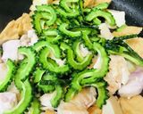 鶏肉の目玉焼きゴーヤーチャンプルー作り方2写真