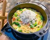 ダッチオーブンで!しらすと小松菜のパスタ作り方6写真
