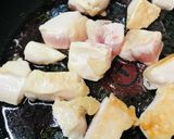鶏むね肉のはちみつしょう油炒めのサラダ作り方1写真