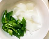 簡単梅ごま味噌ダレ味豚こま大根青椒肉絲風作り方5写真