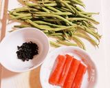 三度豆とカニカマとワカメのサラダ作り方1写真