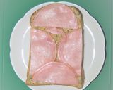「丸ごとトマトのハムエッグトースト」作り方5写真