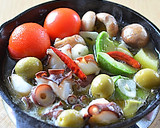 タコと色鮮やかな野菜のアヒージョ♪作り方4写真