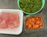 キハダマグロとめかぶのキムチあえ作り方1写真