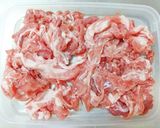 豚こま切れ肉の大葉梅肉めんつゆ炒め作り方1写真