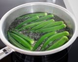 【トマトとオクラにんにく醤油和え】やみつき副菜♡作り方2写真