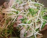 豚こまと豆苗の甘辛炒め作り方3写真