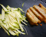 切って和えるだけ！野菜天のマヨ七味和え作り方1写真