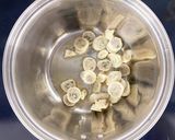 鶏かわ餃子の中華スープ♪作り方4写真