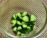 みょうがときゅうりと大葉の梅肉和え作り方1写真
