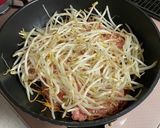 スタミナひき肉ニラもやし作り方7写真
