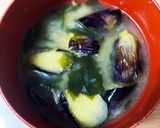 揚げなすのお味噌汁作り方4写真