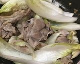 豚肉とチコリのオリーブオイルにんにく炒め作り方4写真