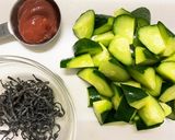 キュウリの梅塩昆布和え作り方1写真