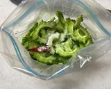 すっごい簡単ニガうまい！！ゴーヤの浅漬け作り方2写真