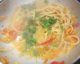 野菜パスタ　リングイニ・コン・ペペロネ作り方6写真