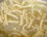 大根 ブロッコリーの茎 油揚げの味噌汁作り方6写真