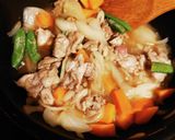 水なし野菜の水分だけで？濃いめ肉じゃが☆作り方3写真