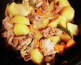 水なし野菜の水分だけで？濃いめ肉じゃが☆作り方6写真