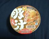 <マルちゃん豚汁うどん> ブロッコリー入作り方1写真