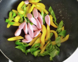 ピーマンと魚肉ソーセージ炒め作り方3写真