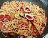 スルメイカとズッキーニのトマトパスタ作り方8写真