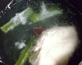 胡麻ドレで 鳥むね肉と豆苗のサラダ作り方1写真