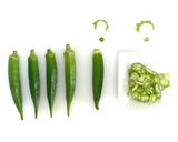 オクラと茗荷（みょうが）の梅ポン酢和え作り方1写真