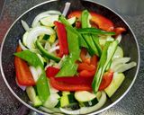 毛ガニの夏野菜カレー炒め作り方5写真