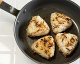 しらすの佃煮おにぎりの冷やしだし茶漬け作り方4写真