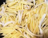 鶏胸肉とじゃがいものオイスターソース炒め作り方4写真