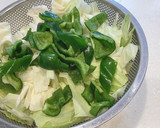 キャベツと豚ひき肉の味噌炒め作り方2写真
