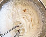 ホイップ入り米粉のシフォンケーキ作り方10写真