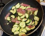 ズッキーニとオクラの夏野菜ペペロンチーノ作り方7写真