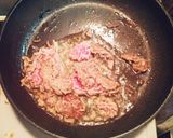 挽き肉とニンニクのトマトソースパスタ作り方1写真