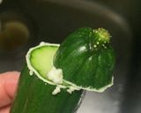 きゅうりはアクは、かならずとります。作り方2写真