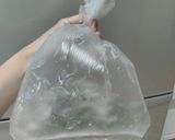 ご飯が進む!カリカリ豚と丸ごとピーマン 作り方3写真