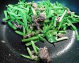 ニラと牛肉の韓国風味噌炒め作り方3写真