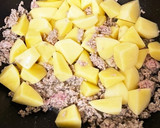 じゃがいもともやしのそぼろ煮作り方3写真