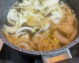 ミニトマトと玉ねぎのお味噌汁作り方1写真