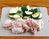 ☆簡単☆鶏肉とズッキーニのマヨポン炒め作り方1写真