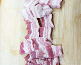 超簡単！厚切り豚バラと玉ねぎの旨辛炒め！作り方1写真