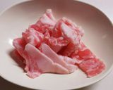 キャベツと豚バラ肉でトロッとろのお味噌汁作り方2写真