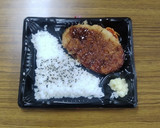 “とんかつ弁当”ご飯の部 揚げ牛蒡コーン作り方1写真