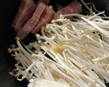 簡単☆弁当！エノキとベーコンの醤油炒め作り方1写真