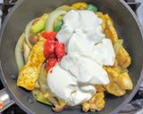豚ロース肉とズッキーニのヨーグルト煮作り方6写真
